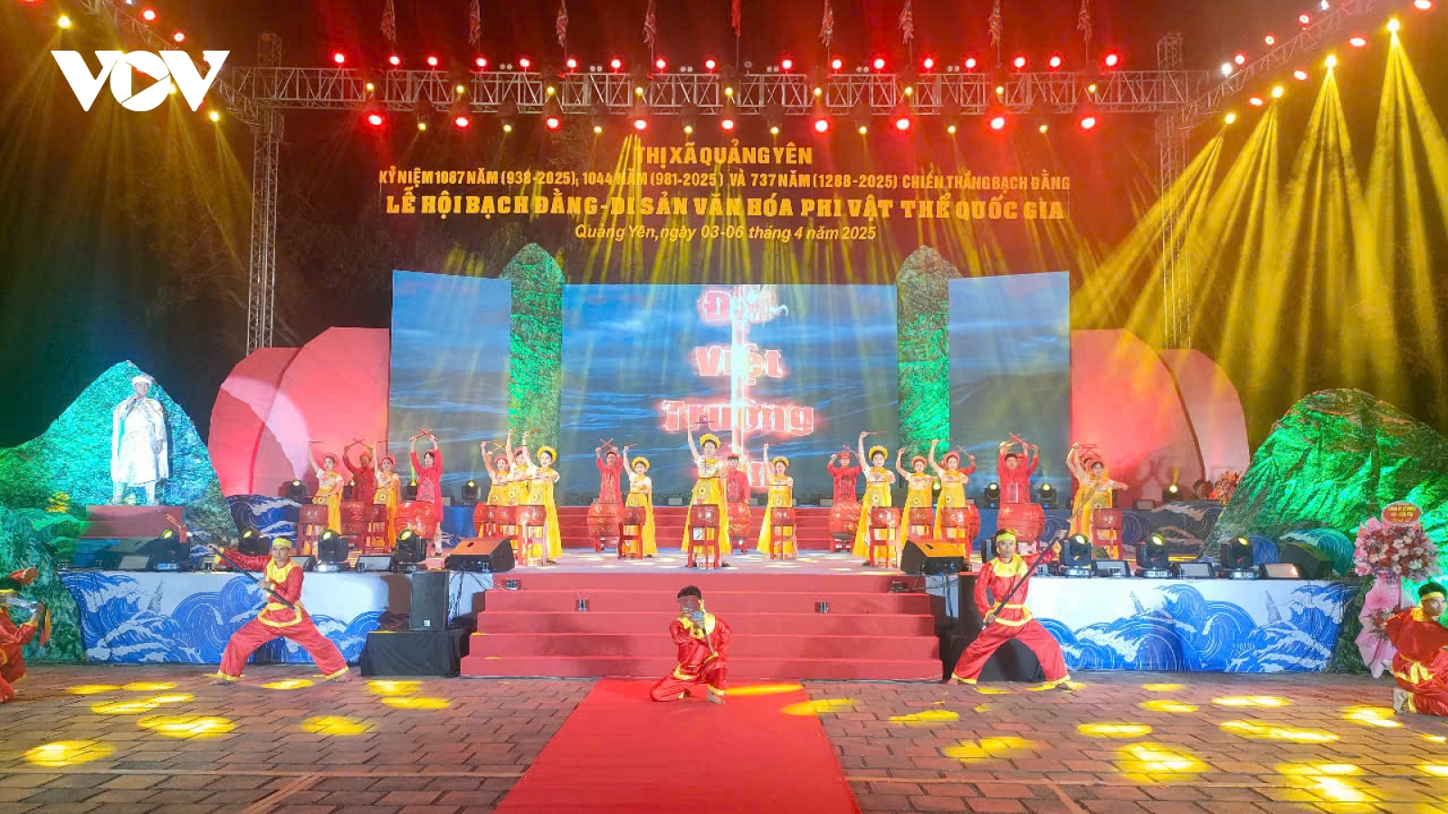 Quảng Ninh khai hội truyền thống Bạch Đằng Giang